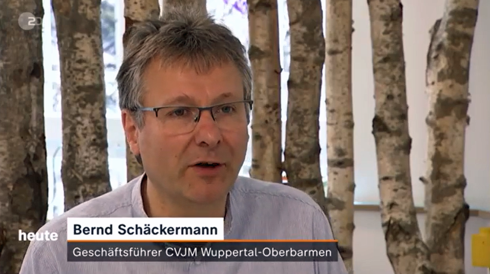 Das Portrait des Geschäftsführers des CVJM Wuppertal-Oberbarmen in einem Fernsehbeitrag